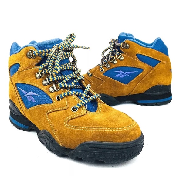 reebok walking boots